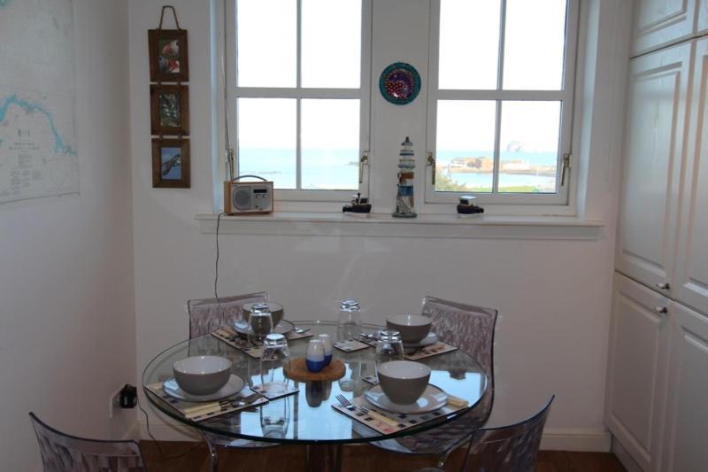 No 10 Royal Apartments North Berwick Bagian luar foto